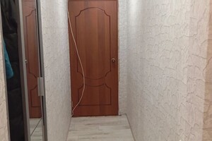 Укладка линолиума,плинтуса. — Олейникова Людмила Алексеевна