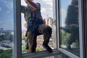 Мойка окон на высоте — Миронов Эдуард Олегович