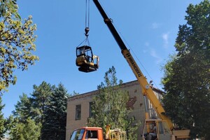 Анисимов Денис Сергеевич — Чистка крыши 2 этаж — Портфолио №4