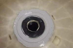 Бернэ Роман Эдуардович — Замена подшипника и сальника бака — Портфолио №11