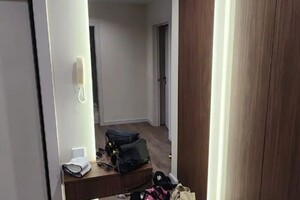 Безряков Андрей Юрьевич — Зеркало с фоновой подсветкой и вырезом для тумбы — Портфолио №7