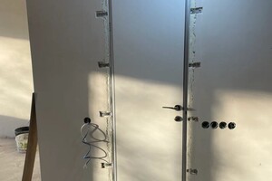 Давцян Давид Давидович — Заделать щели после установки двери скрытого монтажа — Портфолио №3