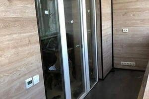 Епишкин Александр Владимирович — Отделка балкона ламинатом — Портфолио №7