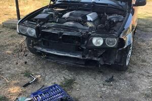 Рихтовка усилителя переднего бампера на BMW e38, с последующей сборкой и установкой — Филиппов Роман Александрович