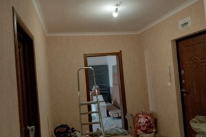 Герасимова Валентина Алексеевна — Шпатлёвка, выравнивание углов,потолочный плинтус,обои,покраска. — Портфолио №2