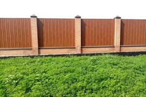 Глазов Николай Захарович — Заливка цоколя под забор, изготовление и монтаж парапетов и колпаков — Портфолио №1