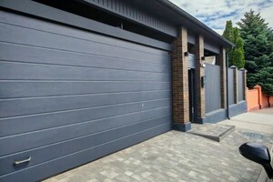 Голубин Алексей Анатольевич — Монтаж секционных ворот и калитки — Портфолио №3