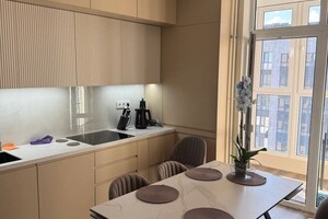 Гянджумян Папик Беняминович — Сборка/установка кухонной мебели, облицовка керамогранитом фартук.; Выполнен клининг — Портфолио №4