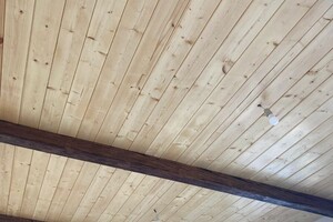 Иванов Евгений Валерьевич — Монтаж вагонки,брашировка,покраска фальшь балки. — Портфолио №3