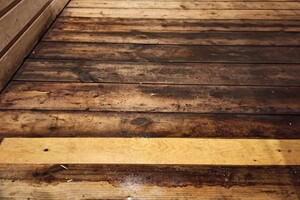 К Валерий Михайлович — Тк пол не выдерживает влаги бани, он был обработан, высушен, и покрыт влагостойкой фанерой. Фанера была покрыта яхтным... — Портфолио №46