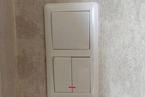 Коленков Виктор Георгиевич — Монтаж выключателя — Портфолио №8