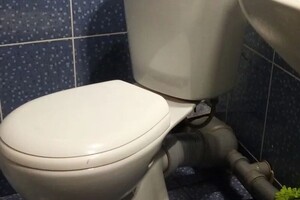 Ковалев Василий Владимирович — Замена, и ремонт гофры унитаза, замена сливного и заливного клапана, крепление унитаза и установка — Портфолио №9