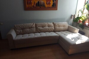 Меликян Гаррик Владимирович — Замена материала на подушках, боковинках и сидушках — Портфолио №5