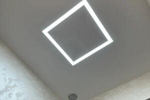 Милешин Александр Витальевич — Световая линия в прихожей — Портфолио №6