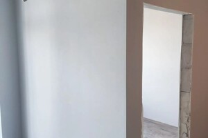 Миронов Станислав Викторович — Поклейка однотонных обоев — Портфолио №67