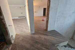 Мирошников Алеусей Андреивич — Укладка ламината по диогонали — Портфолио №13