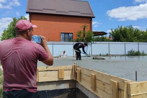 Новиков Станислав Евгеньевич — Выравнивание и заглажка плиты — Портфолио №1