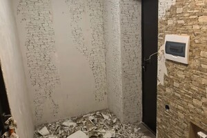 Погосян Аркадий Леваевич — Демонтаж обои — Портфолио №9