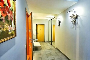 Саркисьянц Микаэль Гургенович — Реконструкция квартиры. Прихожая. — Портфолио №16