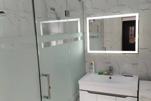 Сергушев Андрей Васильевич — Душевое ограждение из стекла, зеркало с подсветкой — Портфолио №16