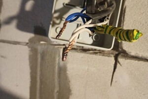 Шевердяев Алексей Алексеевич — Сварка проводов в распределительных коробках. — Портфолио №80