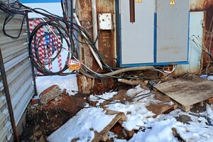 Сотник Сергей Владимирович — Подключения силового кабеля. — Портфолио №9