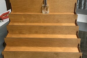 Варавченко Анатолий Сергеевич — Изготовление небольших стеллажей и витрин для малогабаритных товаров — Портфолио №6