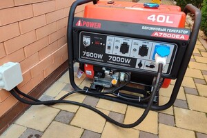 Земляков Андрей Михайлович — Резервный генератор 7Квт на дом 140м2; Подключение в распределительном щите через реверсивный переключатель с контролем... — Портфолио №1