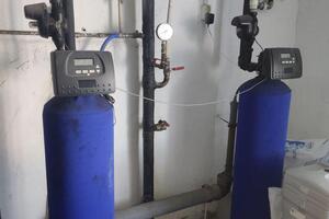 Умягчитель воды. Монтаж производился трубой PVC (клеевой). — Мизитов Анатолий Анатольевич