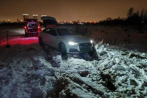 Вытаскивание лебёдкой Audi Allroad из поля. — Красковский Владислав Валентинович