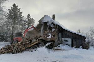 Снос старого дома в ломоносове — Нилов Денис Владимирович