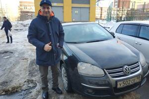 Фольксваген Jetta 1.6 , АМТ, 2009 год 350 000 руб.; Задача стояла найти машину не старше 2008 года,; (желательно на... — Петляк Сергей Александрович