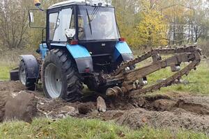 Бара грунторез траншеекопатель — СупримТех-услуги спецтехники