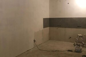 Шпаклёвочные работы под обои, первый слой — Максименко Виктор Анатольевич