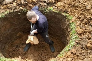 Выборка лишней глины — Безбородов Евгений Алексеевич