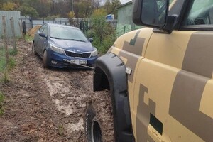 Вытащить застрявший автомобиль из грязи — Кузнецов Михаил Николаевич