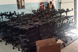 Прием груза от транспортной компании. Разгрузка и сборка офисных кресел в количестве 122 штук. — Кагарманов Руслан Игоревич