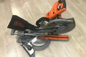 Торцевая пила BLACK+DECKER для удобства и быстроты монтажа . — Коптев Николай Александрович