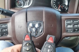 В работе Dodge Ram 2017 год добавление ключа — Тамоян Виталий Джемалович