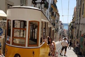 Lisbon, Portugal — Согомонян Рузанна Манвеловна