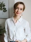 Малахова Екатерина Александровна — репетитор по рукоделию, изо (Курск)