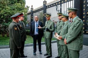 знакомство — Бааклини Марван Жан