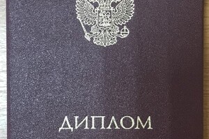 в 2015 году закончил медицинское училище — Киршов Никита Андреевич