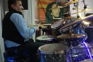 Suren Drummer — Мхитарян Сурен Бениаминович