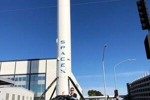 В США с ракетой Falcon 9 — Ястребов Николай Владимирович