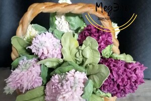 Смирнова Элина Юрьевна — Корзинка с сиренью (тесто, зефир) — Портфолио №4