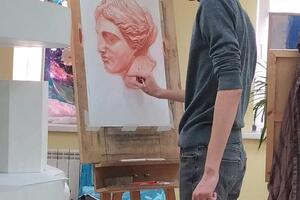 Рисунок гипсовой головы. Выполняет ученик. — Самойлова Елена Ивановна