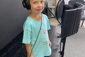 Ирзаева Анастасия Сергеевна — Подготовка голоса к записи в студии. — Портфолио №15