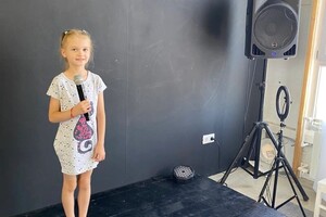 Ирзаева Анастасия Сергеевна — Детский вокал с 4х лет.; -Выступление на площадках города; -Квартирники; -Концерты — Портфолио №20