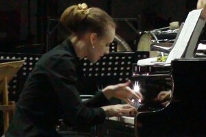 Шляховая Анастасия Васильевна — Анастасия Васильевна Шляховая.; Ростовская государственная филармония. Большой зал. — Портфолио №11